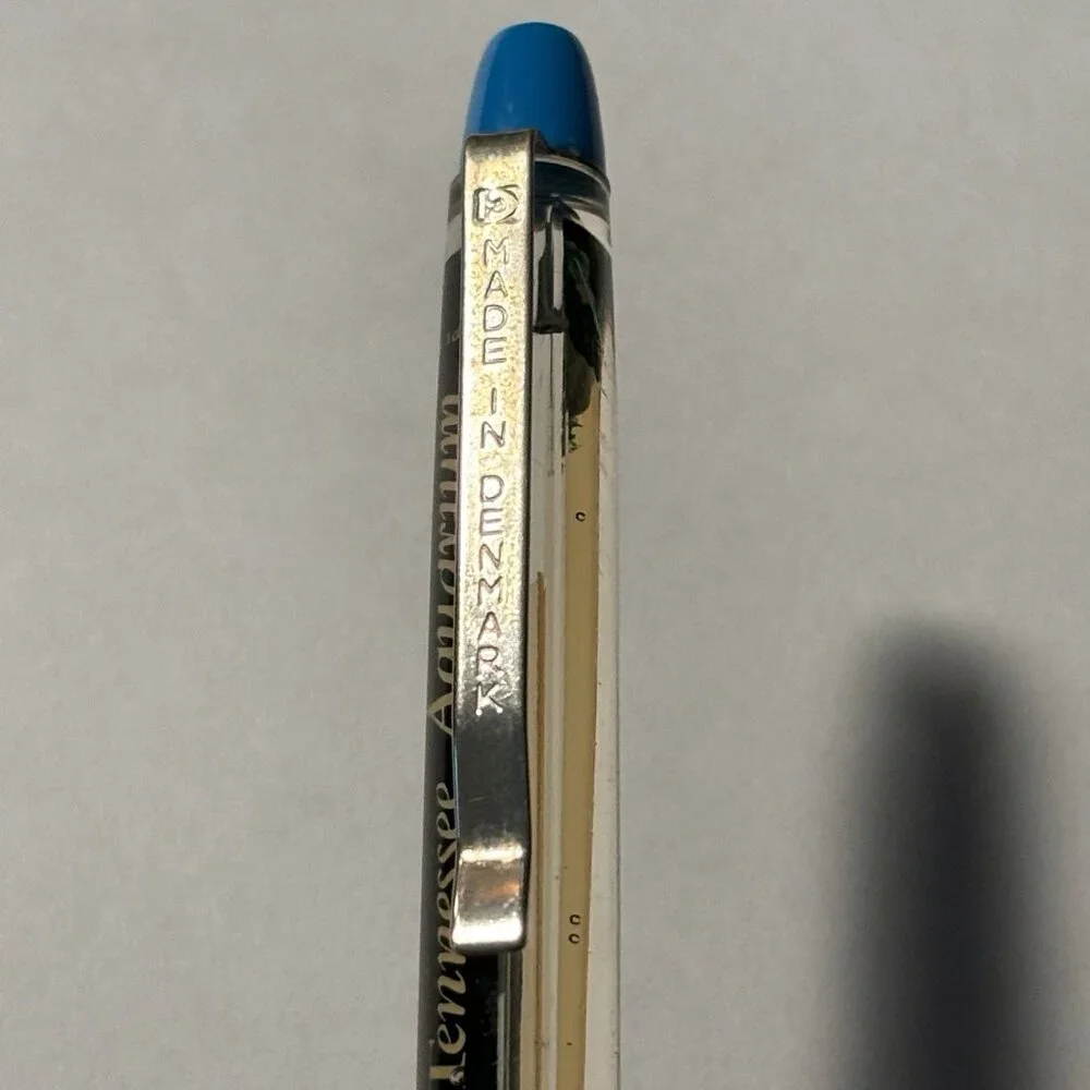 Tennessee Aquarium Floaty Pen Otter Swims Souvenir Promo Vintage